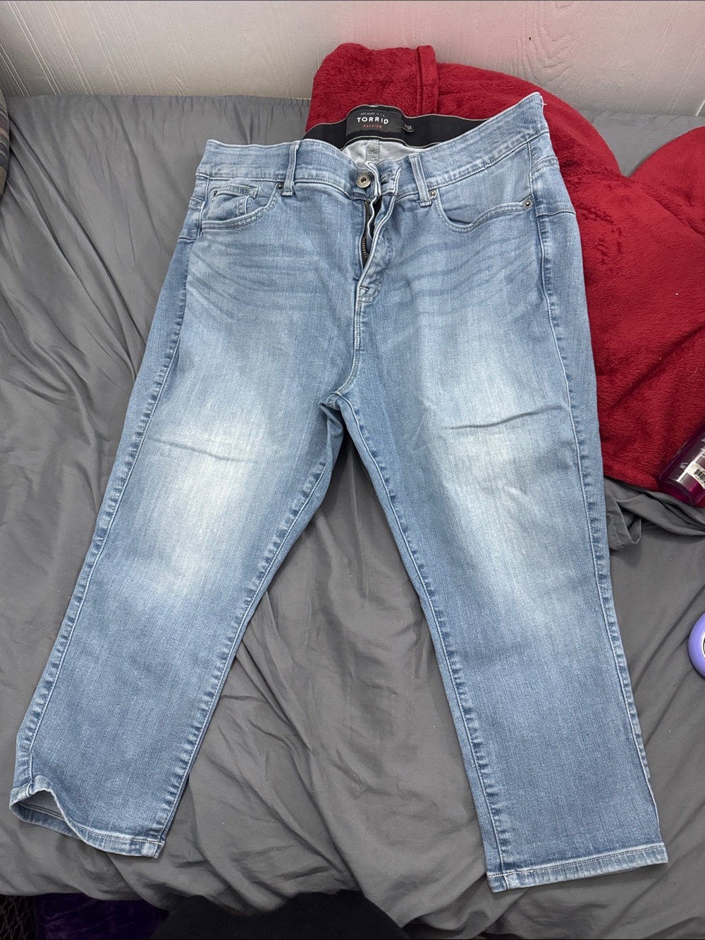 torrid Light Blue Cropped Ankle Jeans